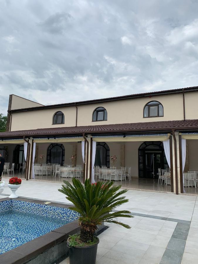 Hotel Laura Holiday Brăila Exterior foto