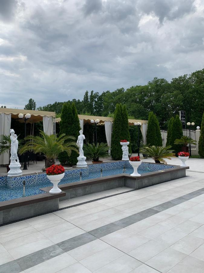 Hotel Laura Holiday Brăila Exterior foto